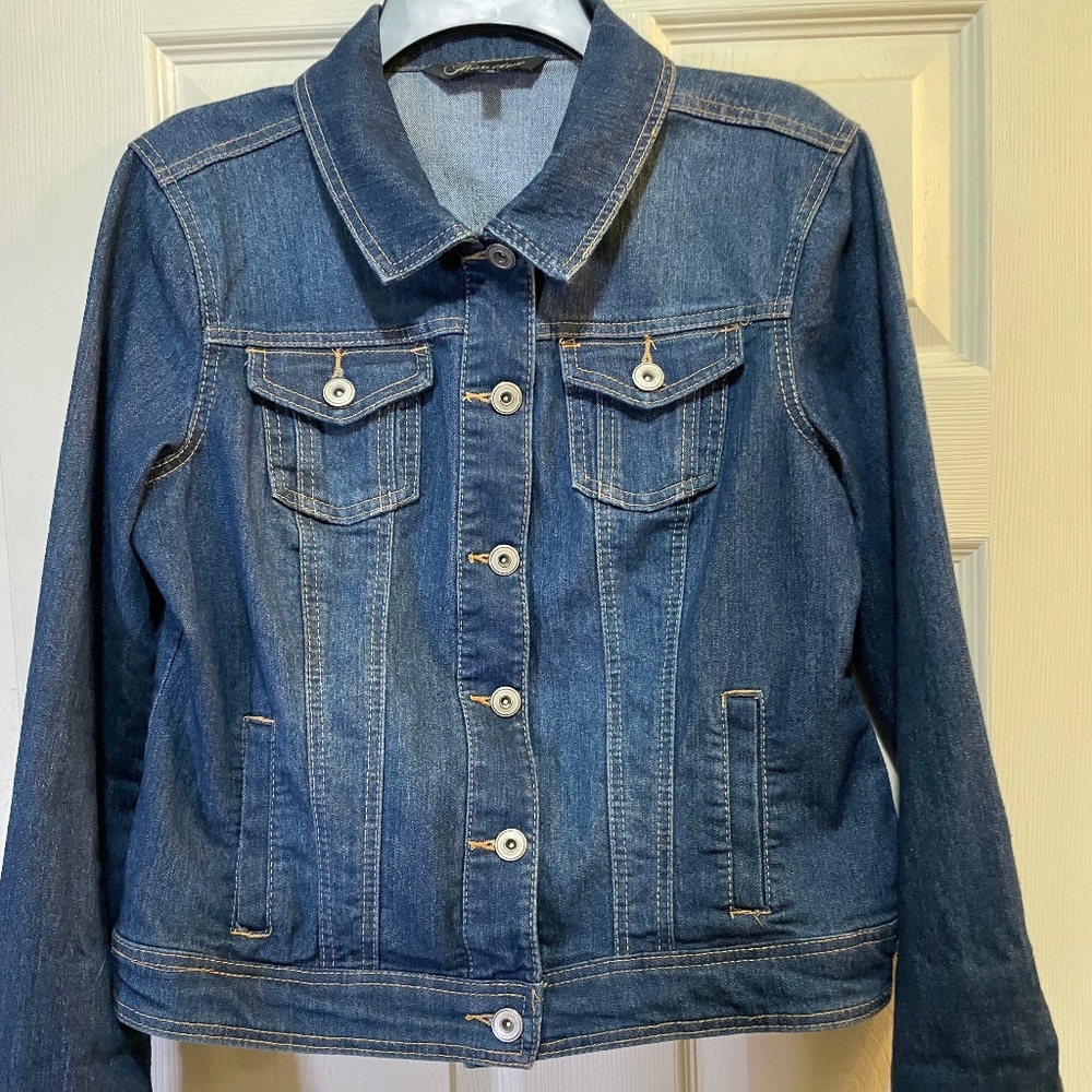 Midweight denim jacket